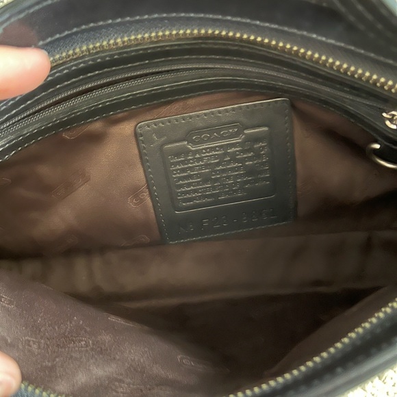 Coach shoulder bag - Picture 3 of 3